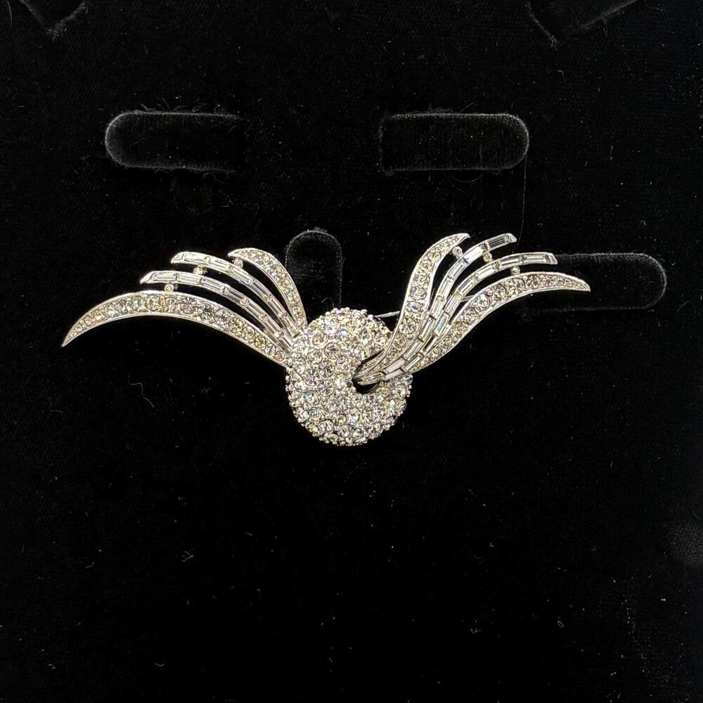 Vintage Mid-Century Radiant Rhinestone Brooch | Elegant Sparkle